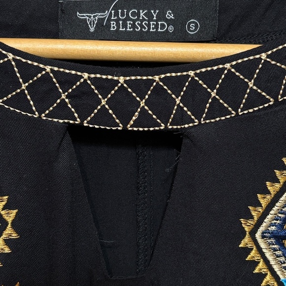 Black Tribal Embroidered Women's Top - Picture 5 of 5